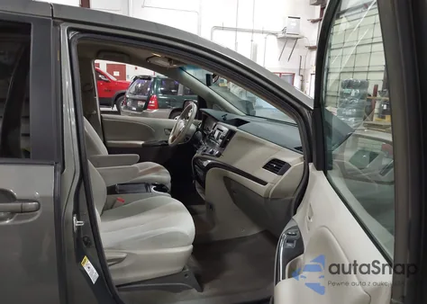 2012 Toyota Sienna Le V6 8 Passenger из США, поврежденный, VIN 5TDKK3DCXCS188357